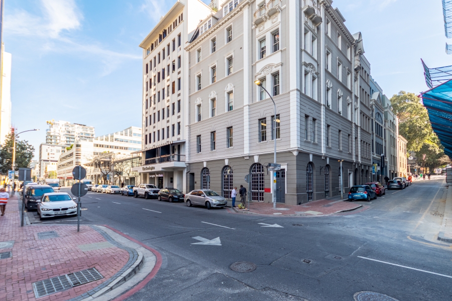 1 Bedroom Property for Sale in Cape Town City Centre Western Cape